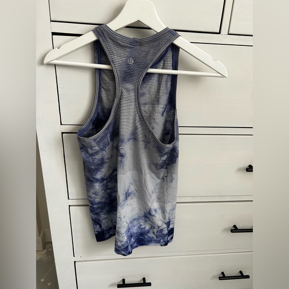 Lululemon tank - Picture 2 of 2